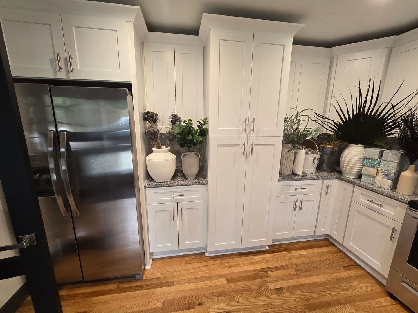 Columbia House: 2534 Forest Dr