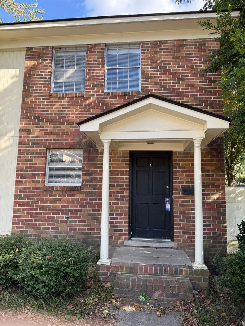 Columbia Apartment: 1432 Aralia Dr. A-C