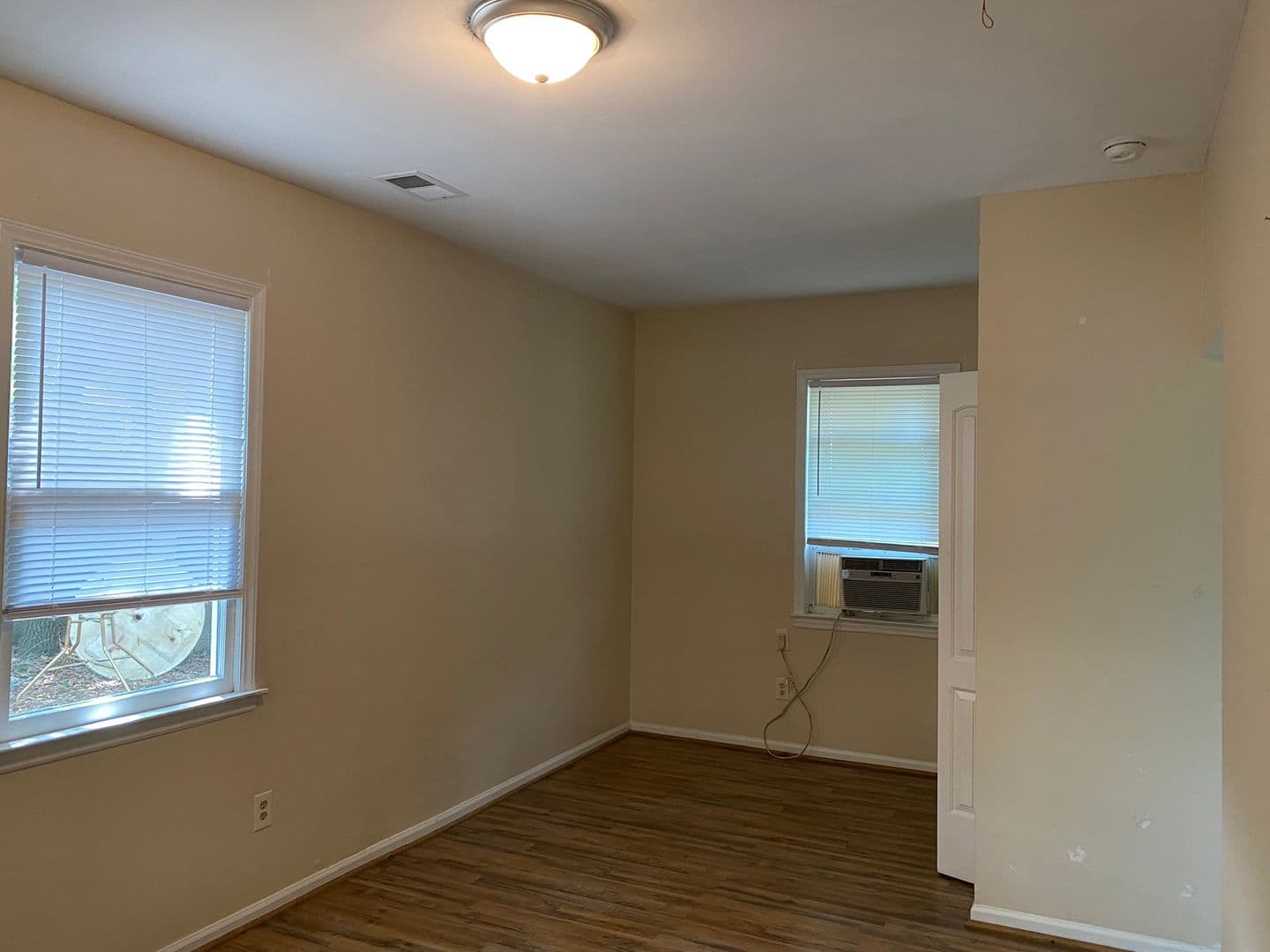 Columbia House: 3708 Harvard Ave