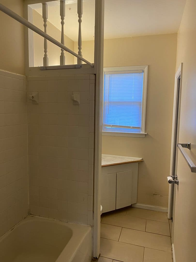 Columbia House: 3708 Harvard Ave