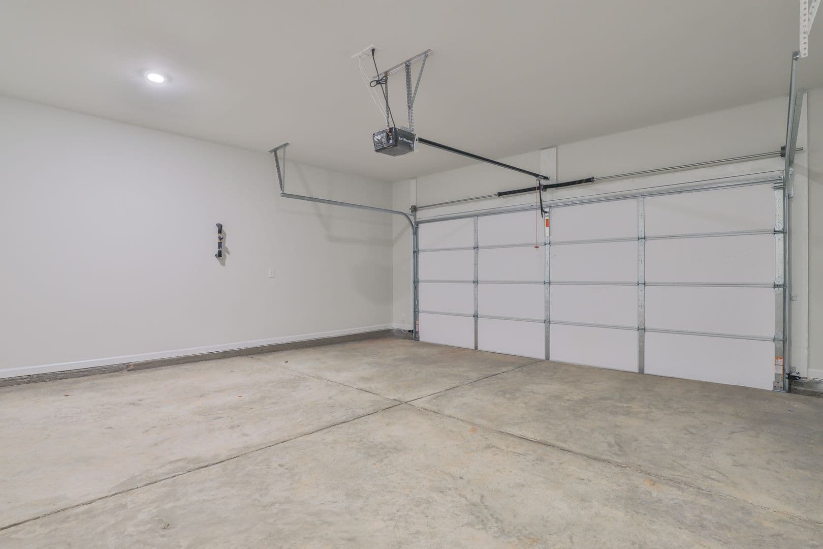 West Columbia House: 764 Shull St
