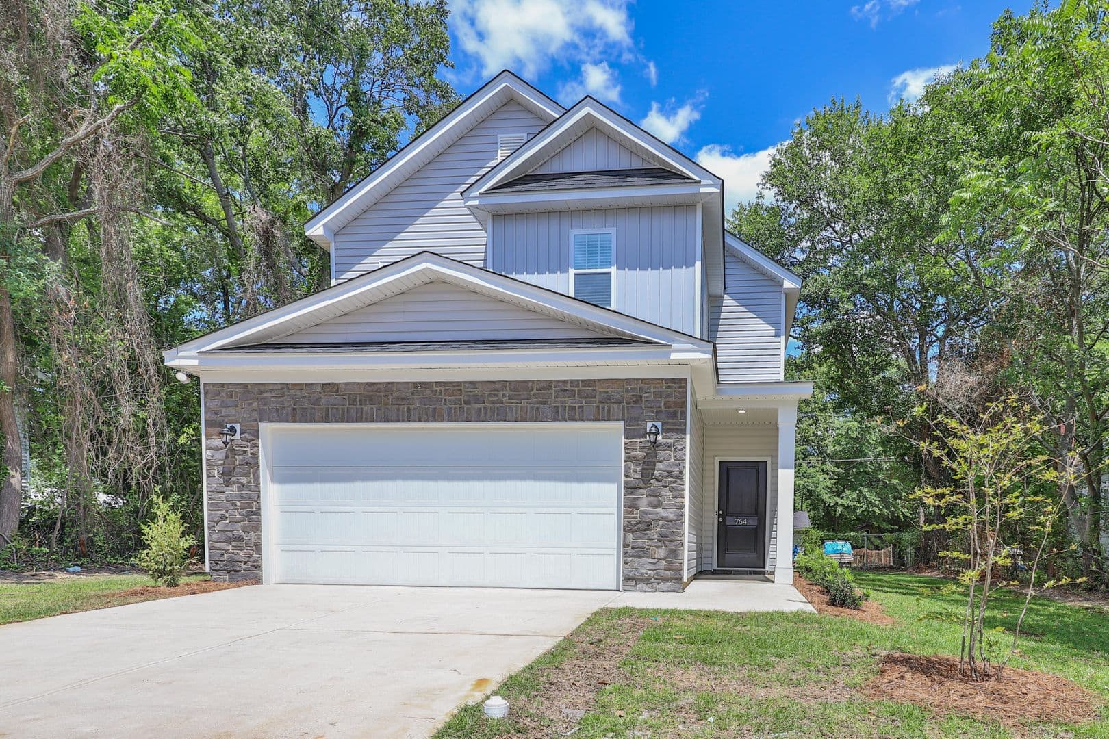 West Columbia House: 764 Shull St