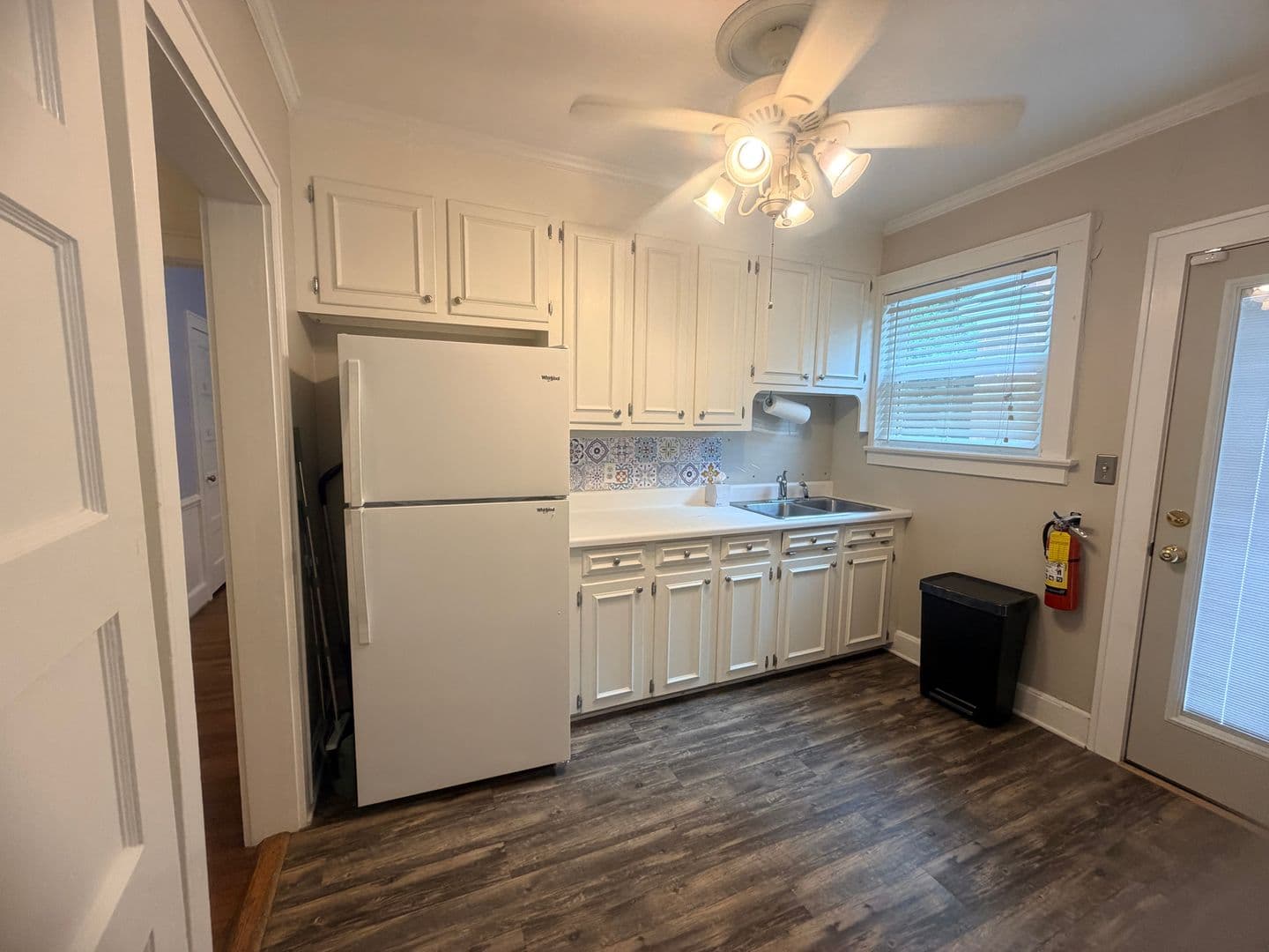 Columbia House: 1552 Sunnyside Dr