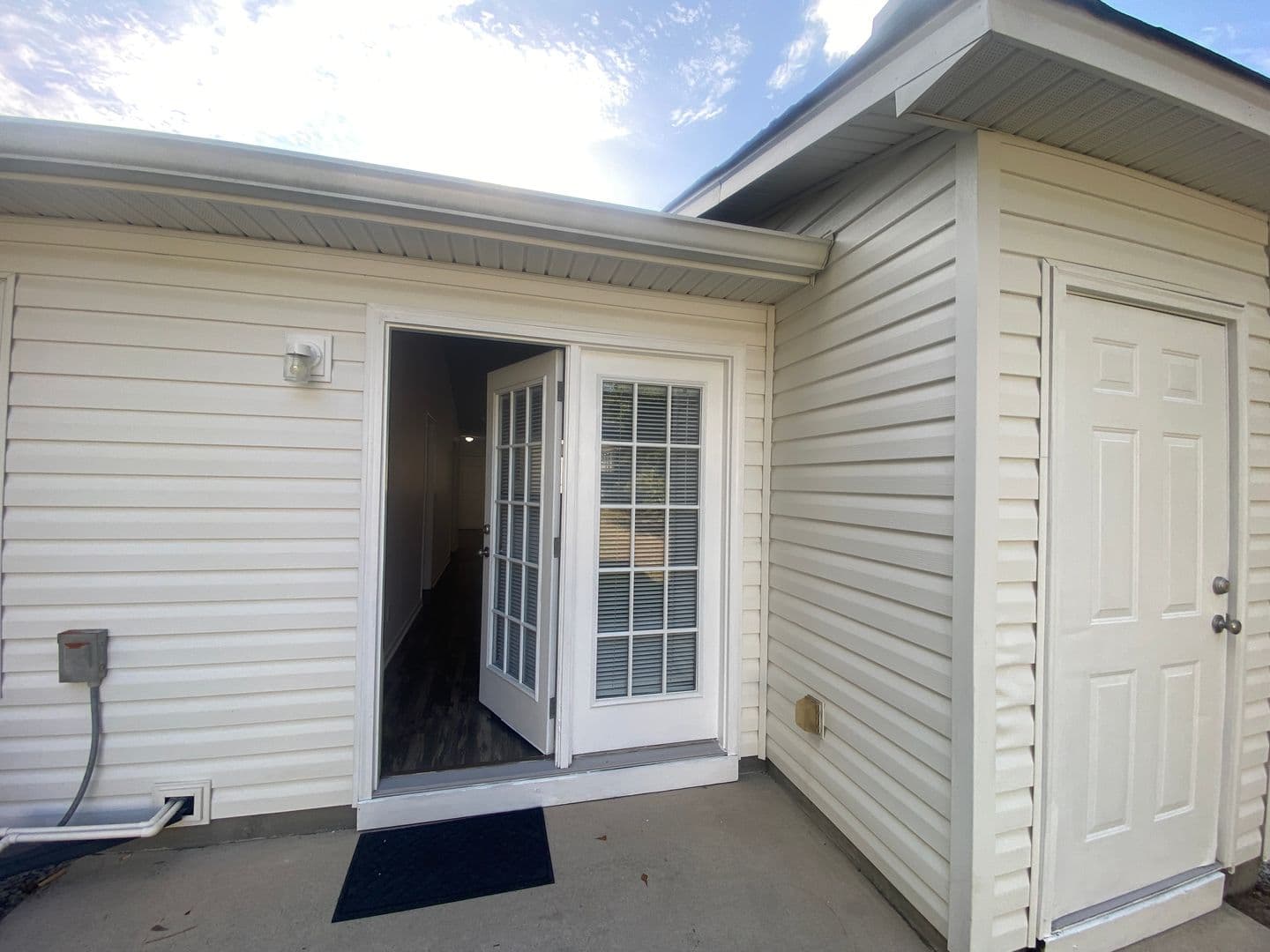 Columbia Apartment: 1852 Horseshoe Dr