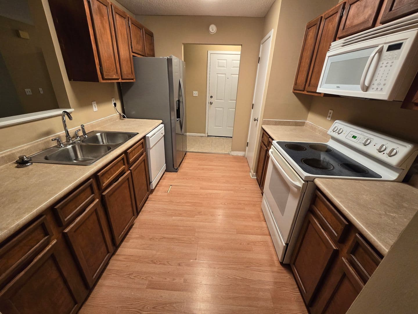 Columbia House: 1001 Creekside Way
