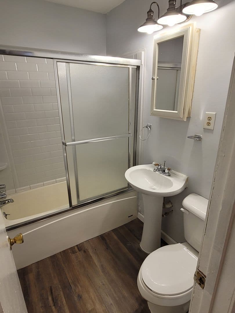 Columbia Apartment: 3232 Brookwood Court