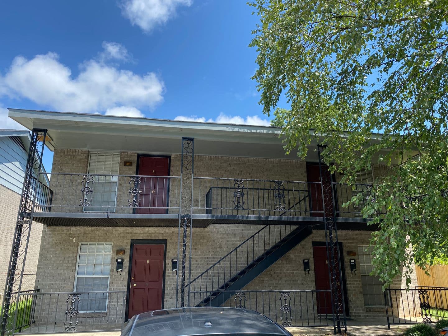 Columbia Apartment: Kilbourne Apartments units 9-12