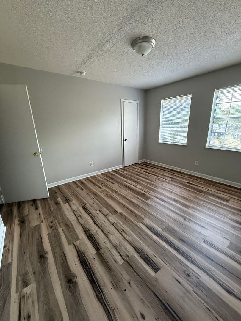 Columbia Apartment: 1432 Aralia Dr. A-C