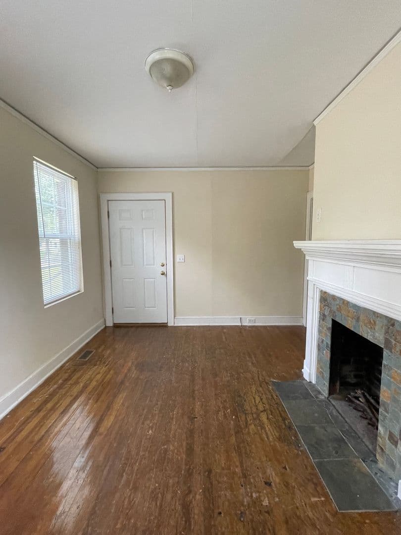 Columbia House: 420 Virginia Street