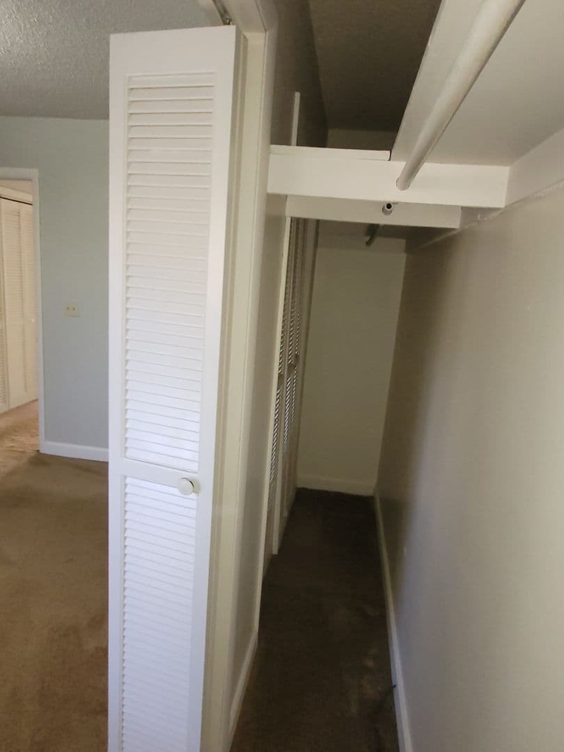 Columbia Apartment: 1431 Aralia Dr. L1-L4