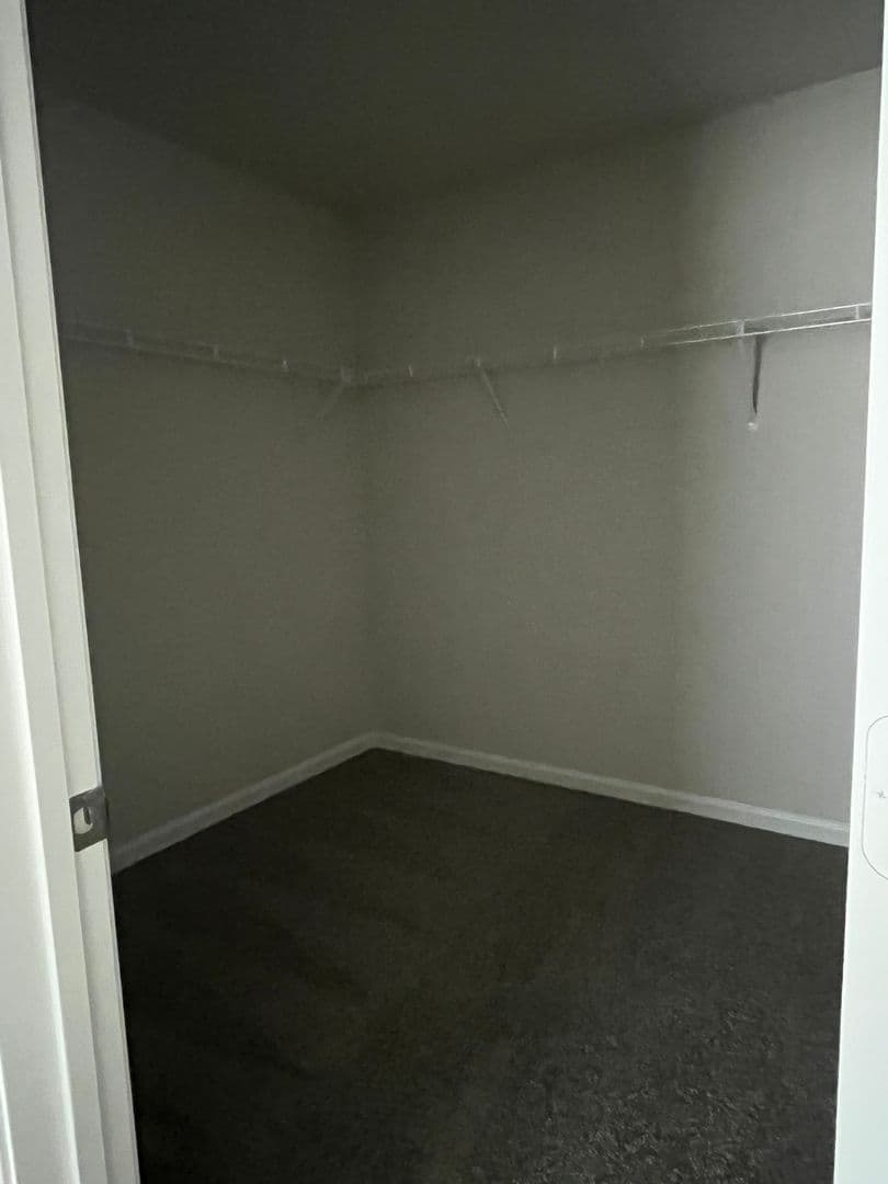 Lexington House: 315 S. Lake Ct