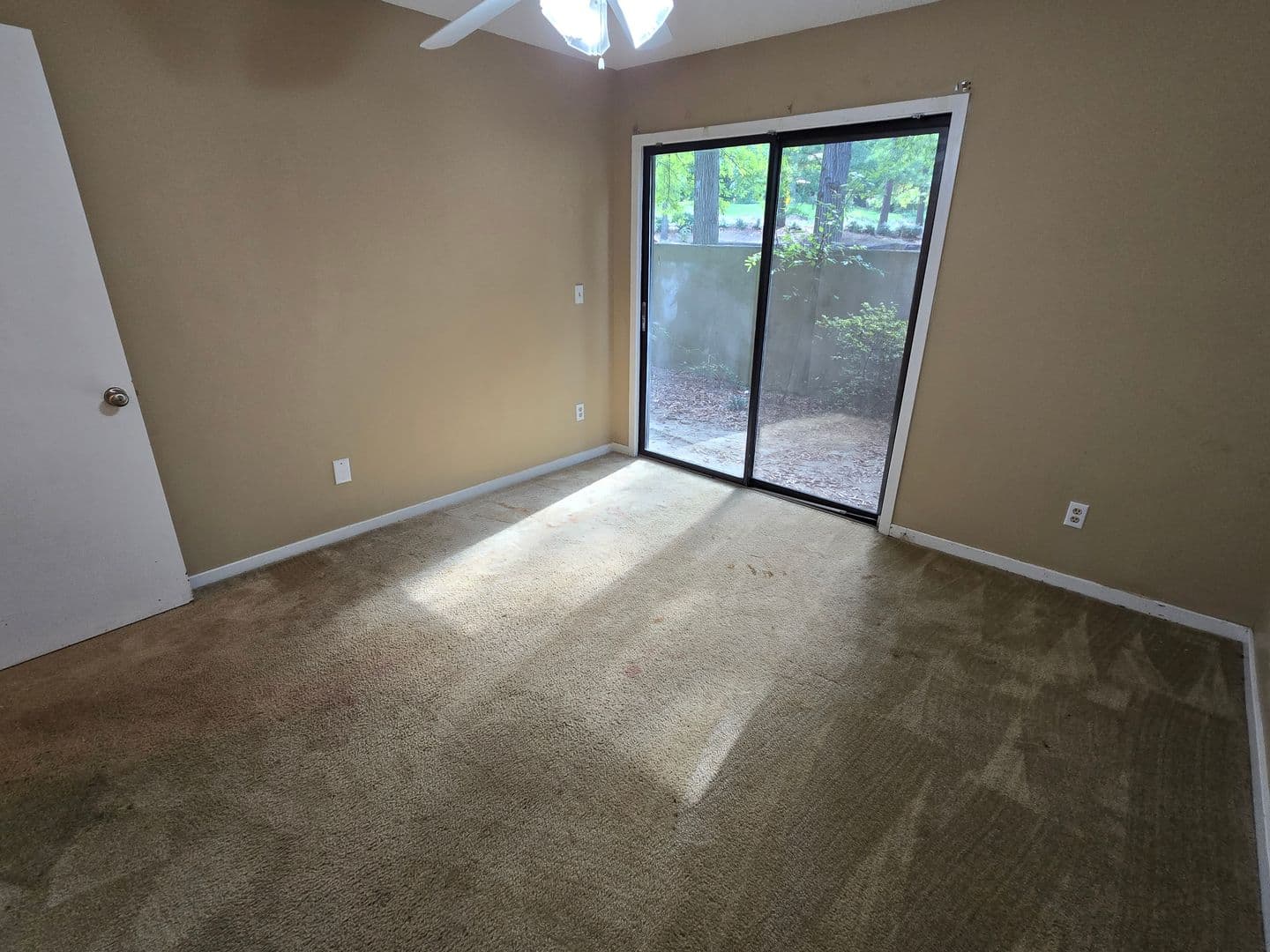 Columbia House: 1001 Creekside Way