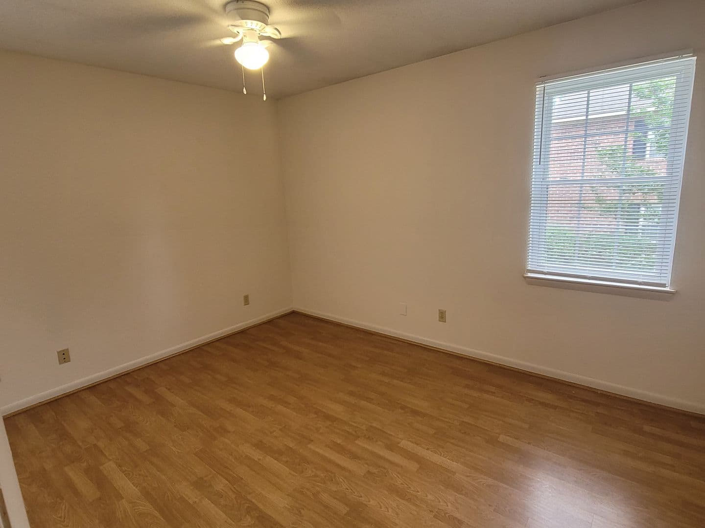 Columbia Condo: 544 Wimbledon Ct