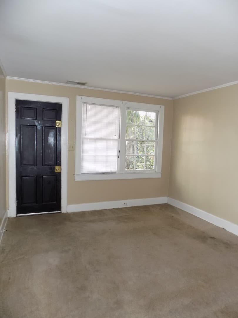 Columbia Apartment: 230 S. Gregg Street