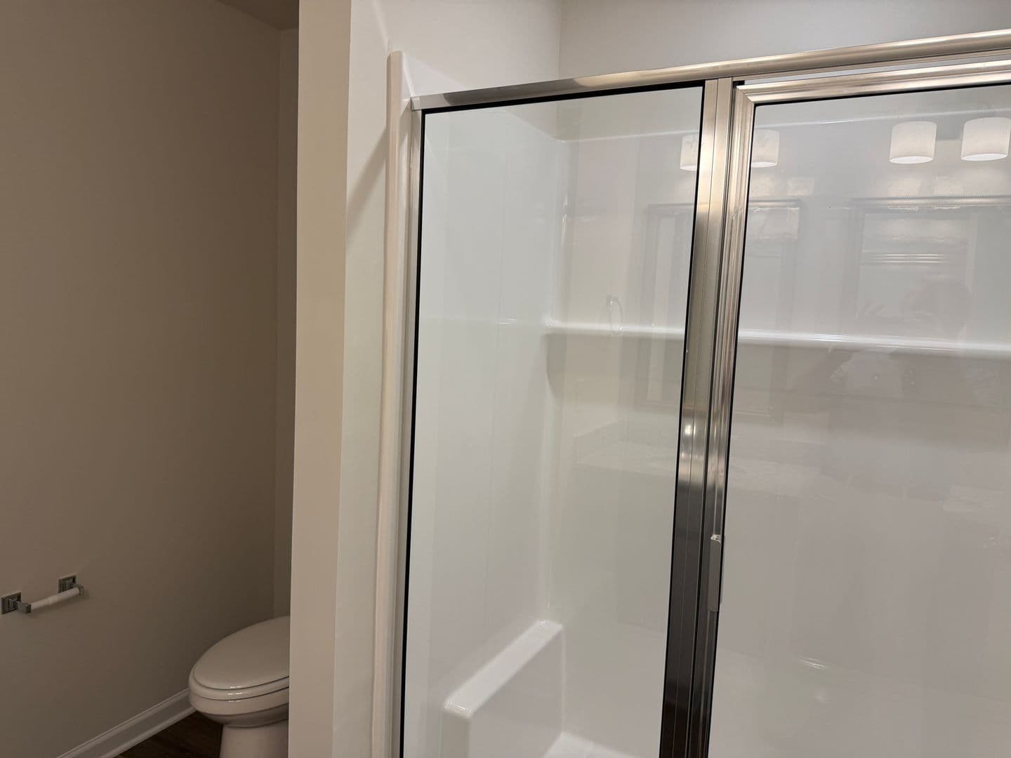 Lexington House: 317 S Lake Ct