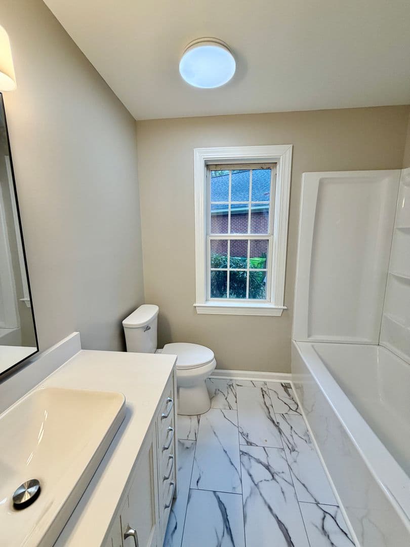 Columbia House: 13 Box Turtle Ct