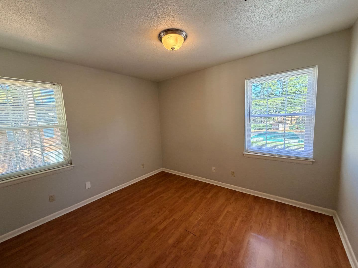 Columbia Condo: 429 Cambout St