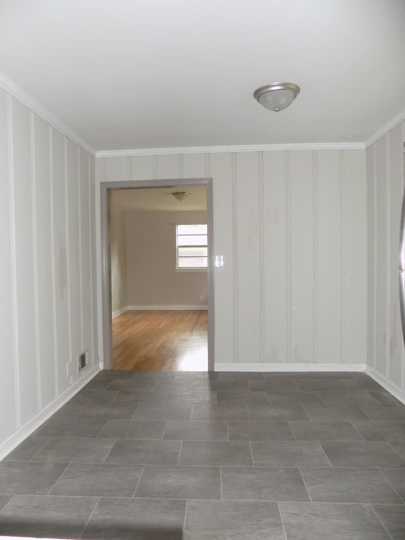 Columbia House: 2707 Holt Drive