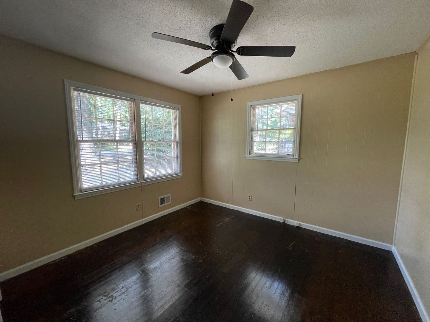 Columbia House: 6524 Camelot St