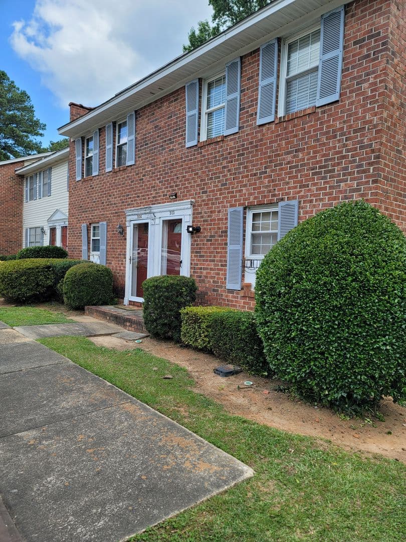 Columbia Condo: 1704 Ashford Lane