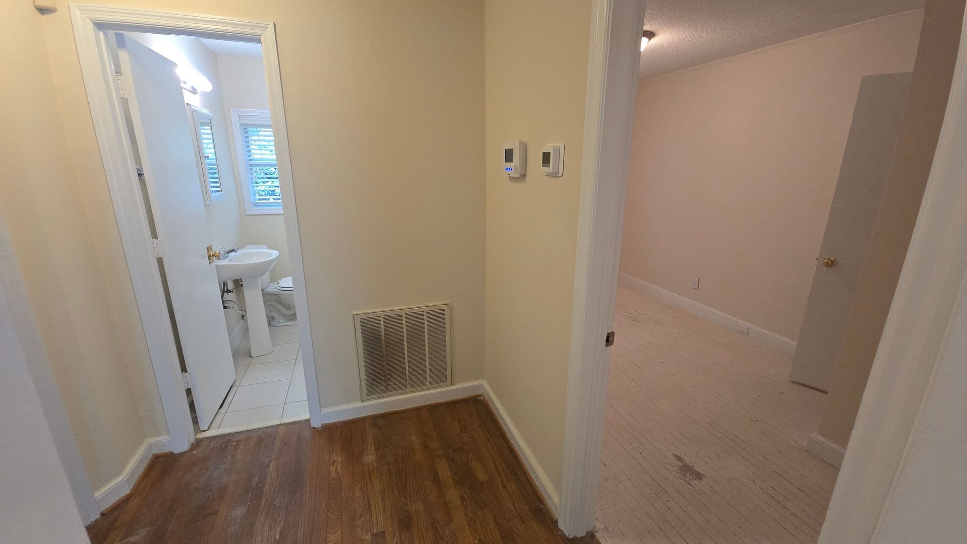 Columbia House: 411 Northwood Street