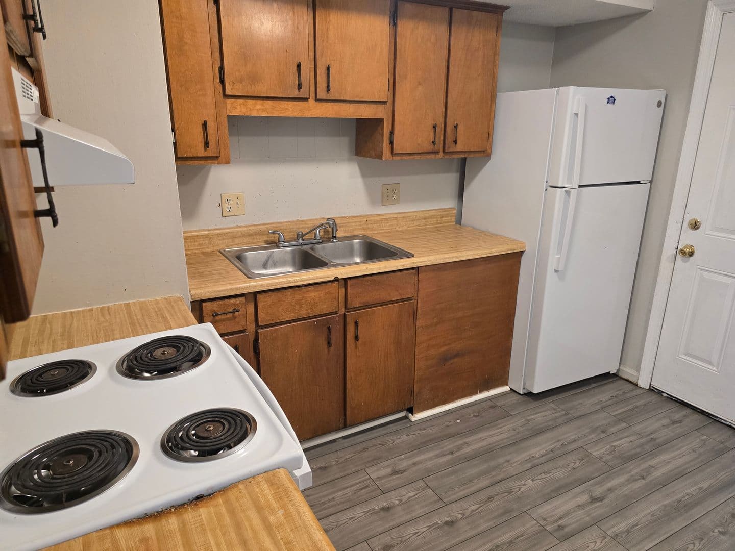 West Columbia Townhome: 1637 North Ave
