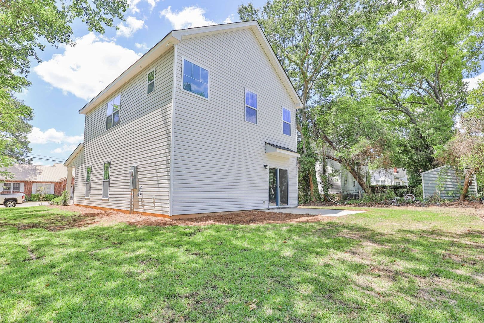 West Columbia House: 764 Shull St