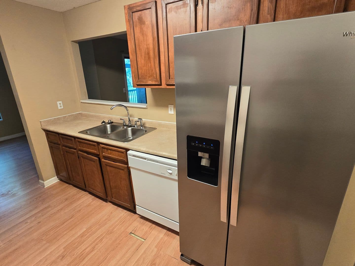 Columbia House: 1001 Creekside Way