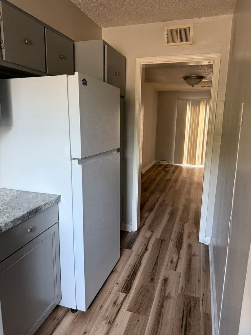 Columbia Apartment: 1432 Aralia Dr. A-C