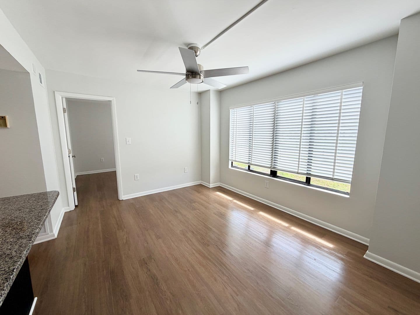 Columbia Condo: 1600 Park Circle #517
