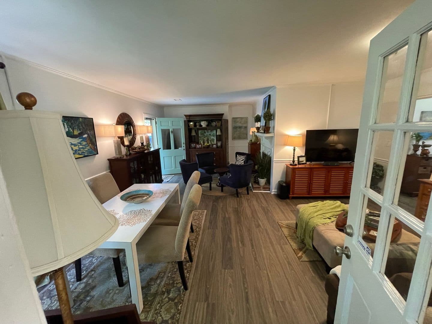 Columbia House: 2855 Stratford Rd