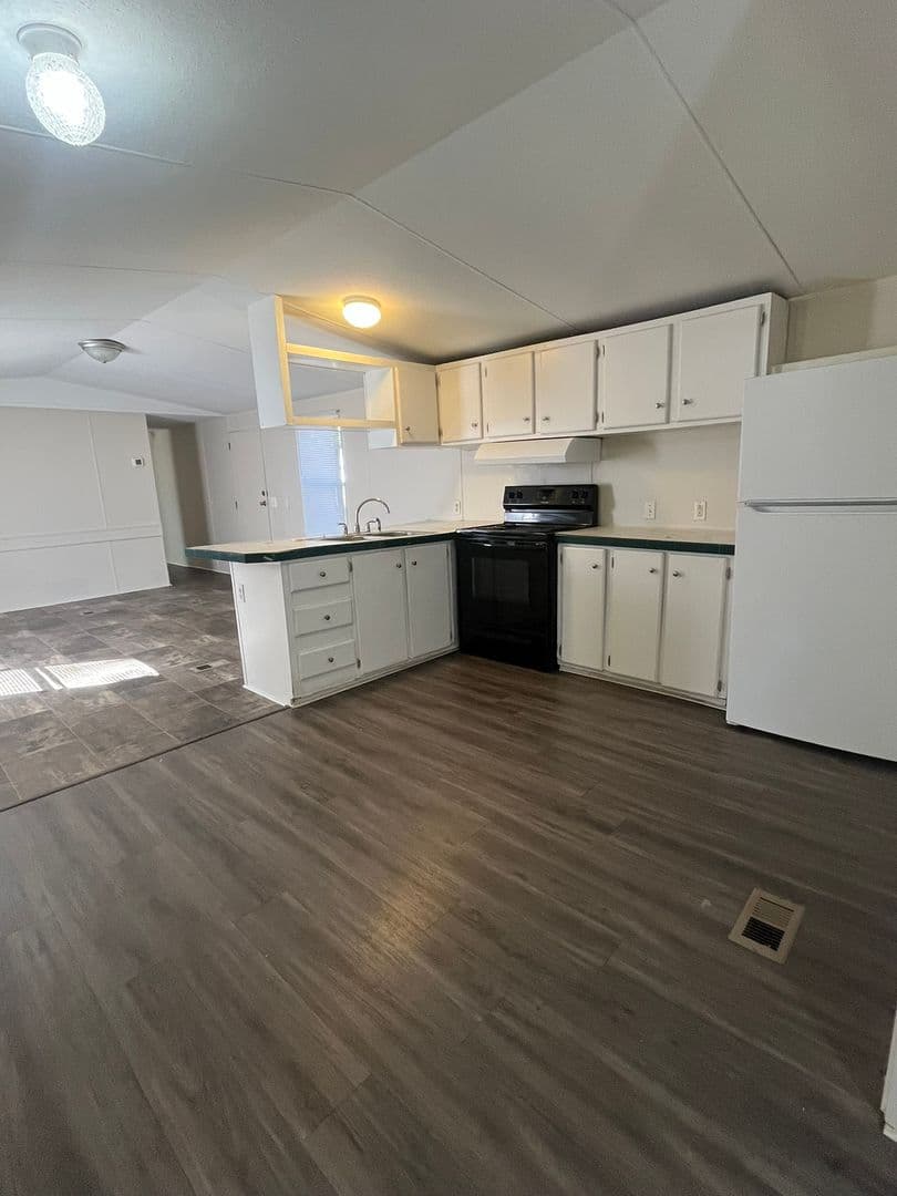 Batesburg-Leesville Apartment: 735 Madera Road