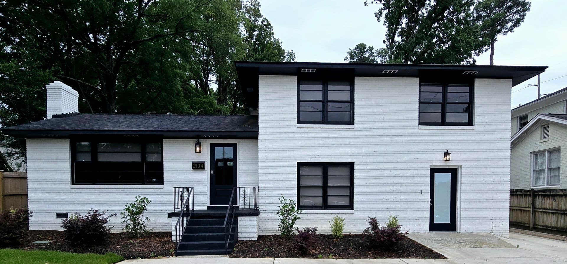 Columbia House: 2534 Forest Dr