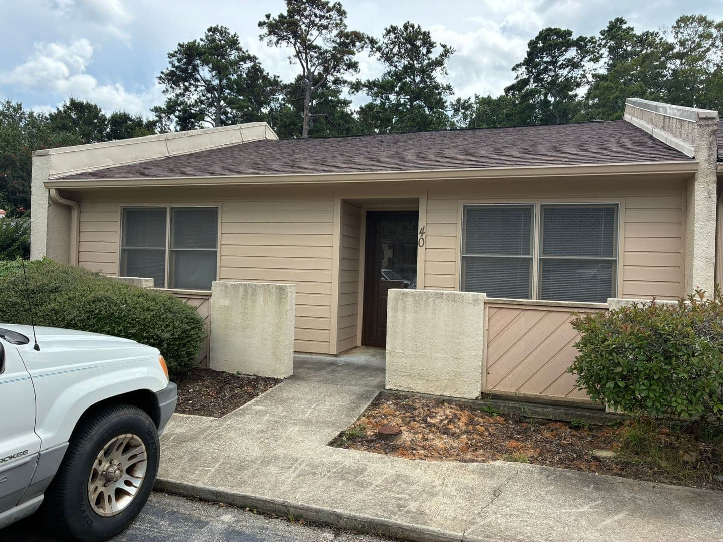 Lexington Condo: 40 Boardwalk Lane