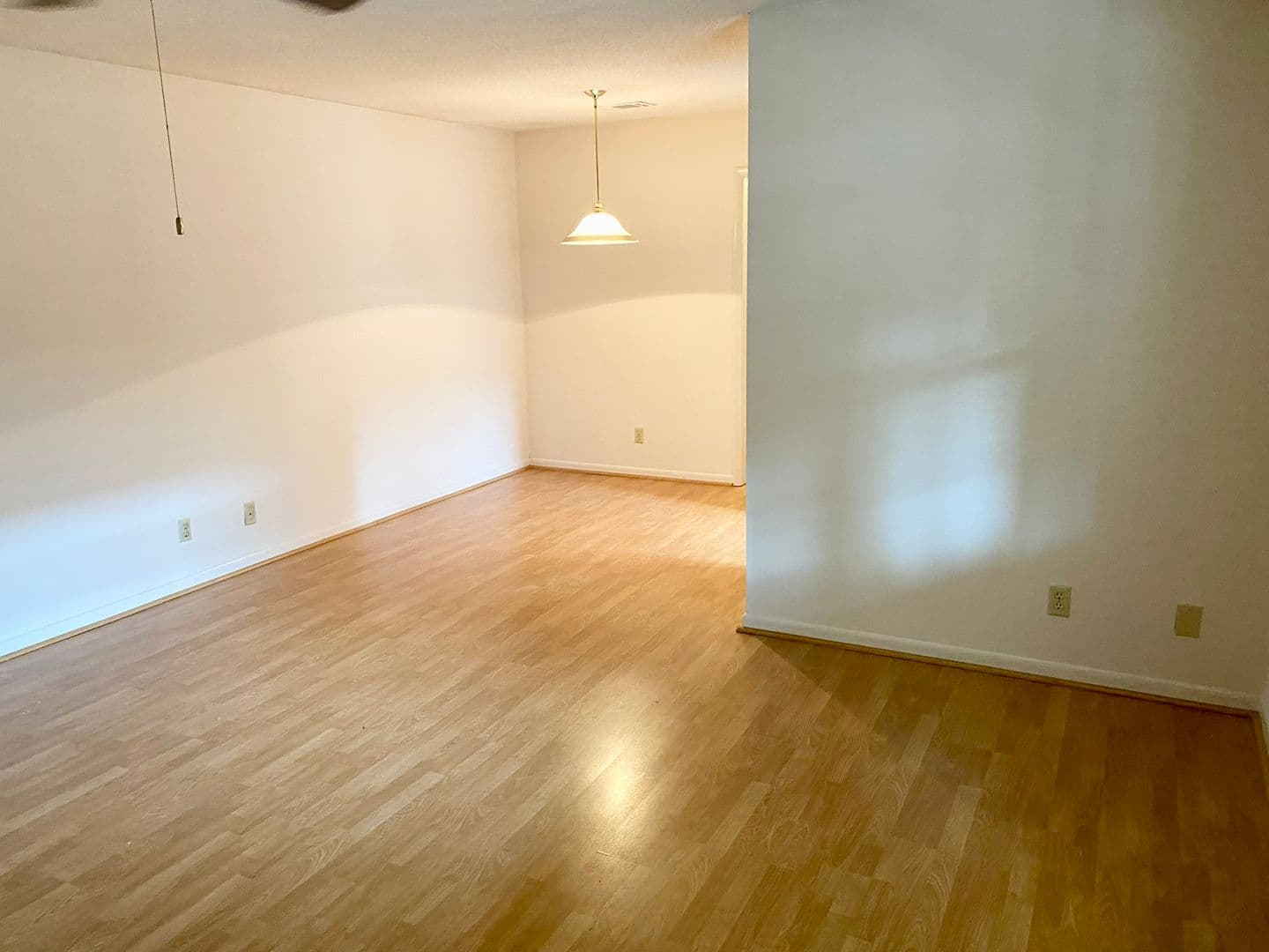 Columbia Condo: 544 Wimbledon Ct