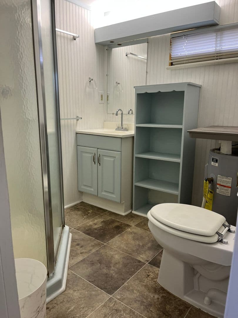 Gilbert House: 3507 Driftwood Point