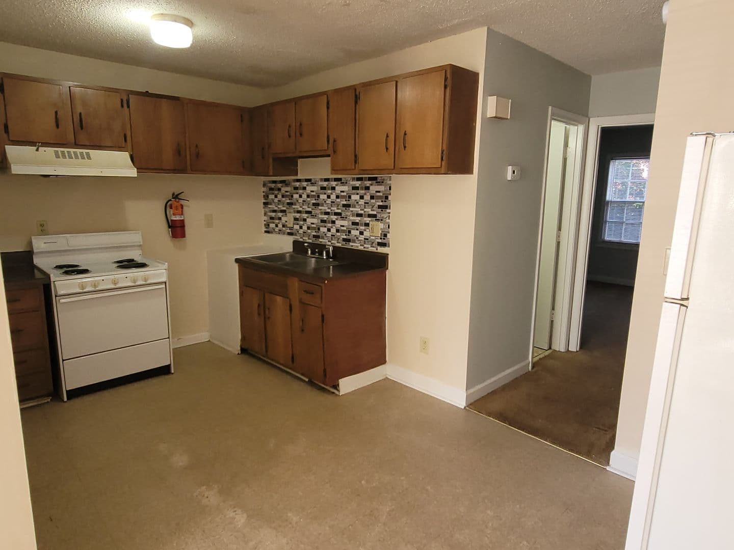 Columbia Apartment: 1431 Aralia Dr. L1-L4