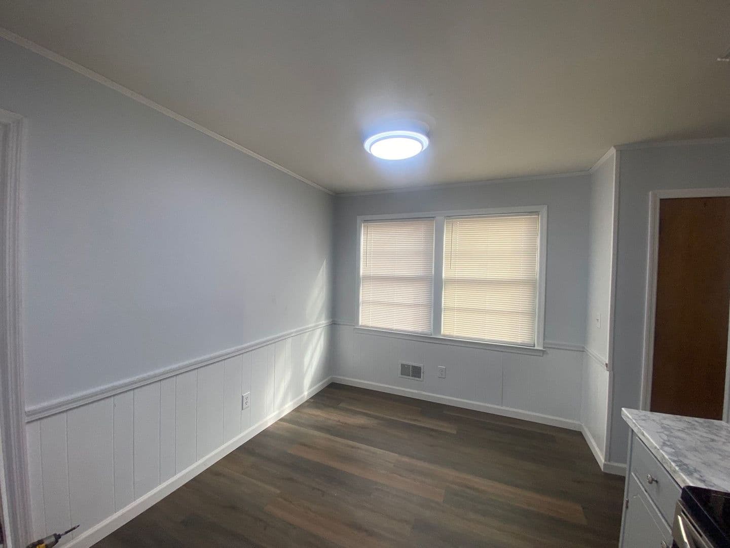 Columbia House: 221 Ramblewood Drive