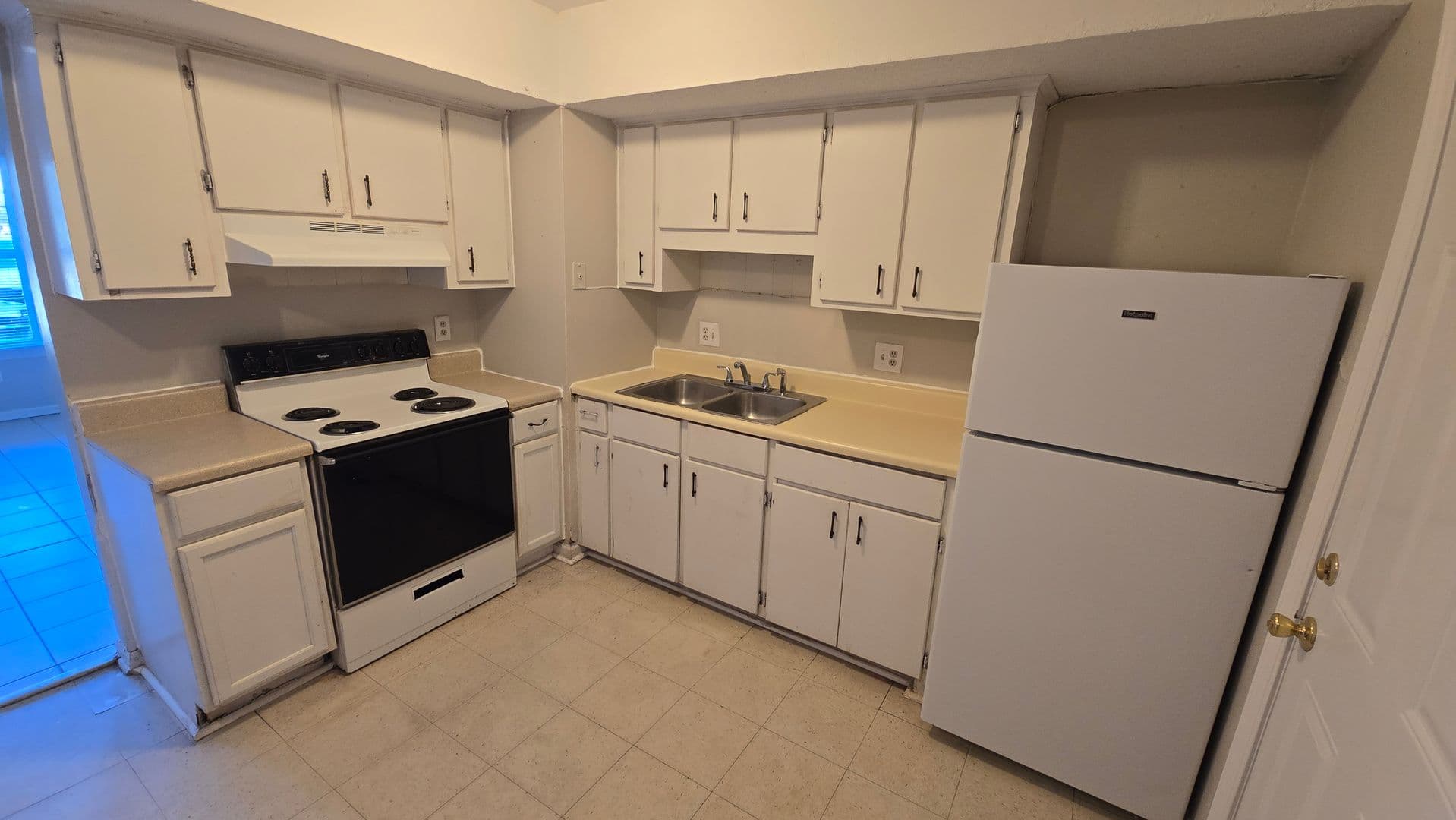 West Columbia Townhome: 1639 North Ave
