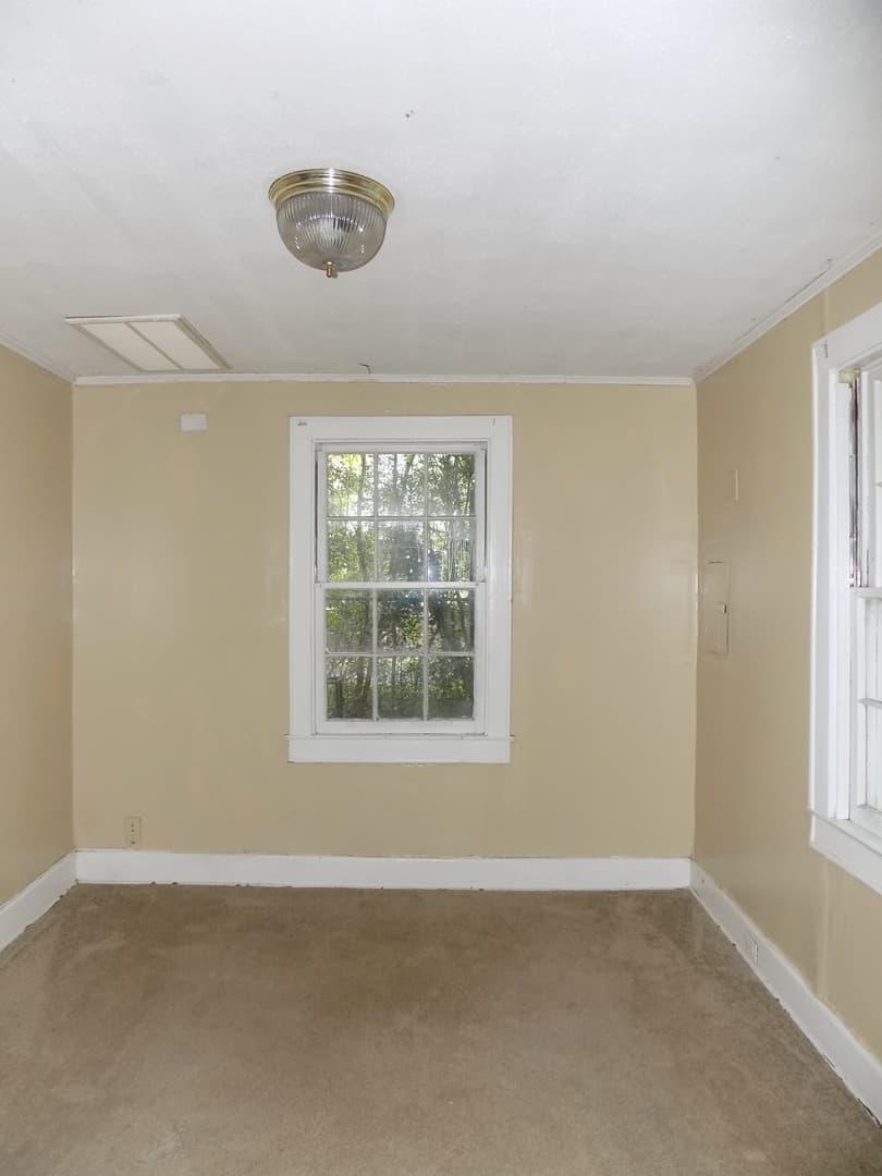 Columbia Apartment: 230 S. Gregg Street