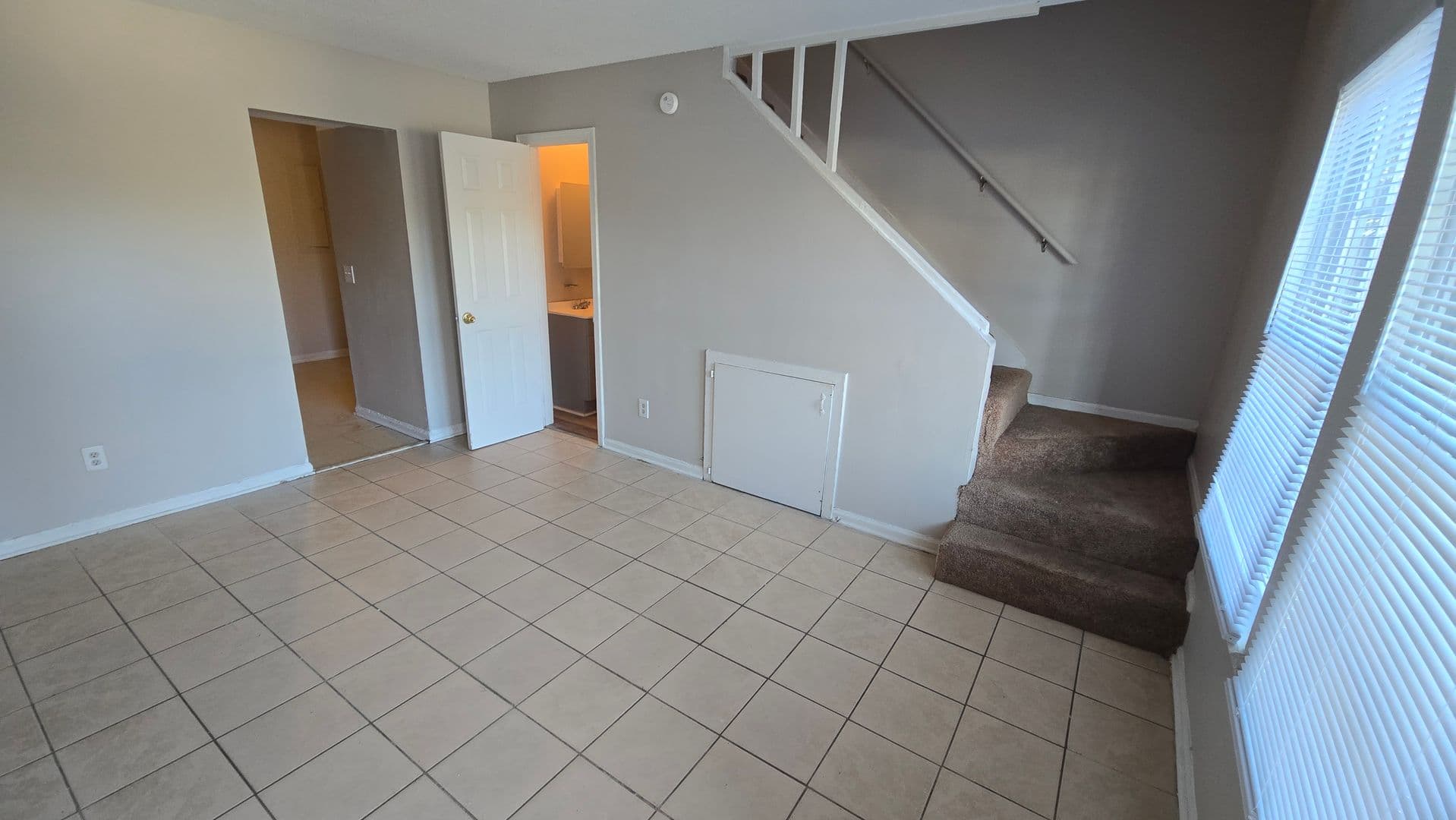 West Columbia Townhome: 1639 North Ave