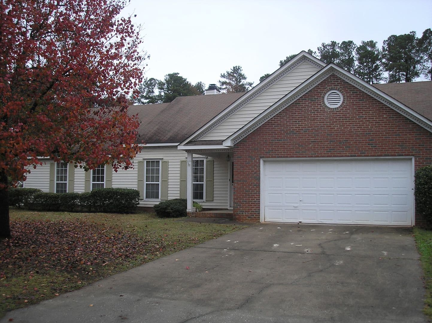 Lexington House: 414 Saddlebrooke Rd