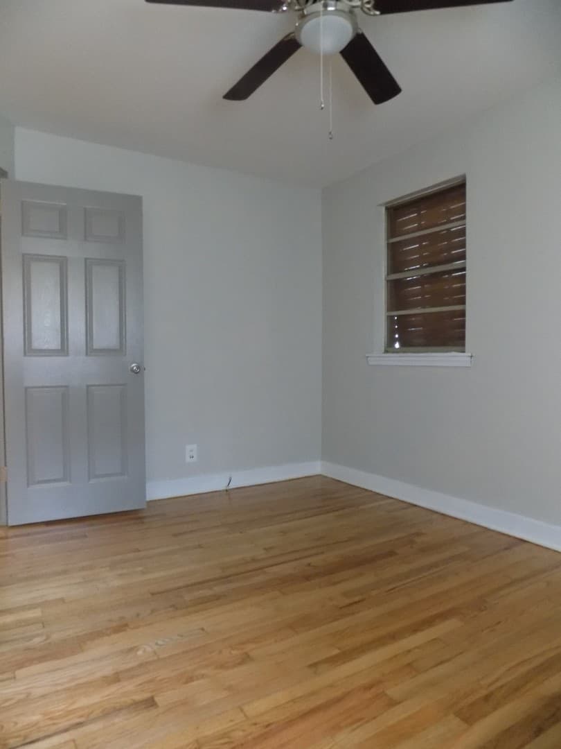 Columbia House: 2707 Holt Drive