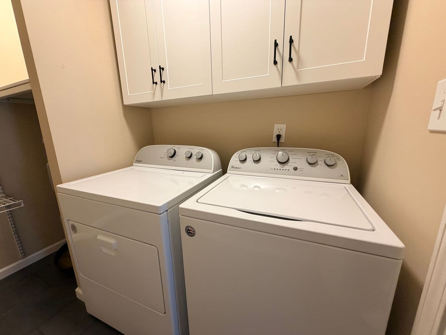 Columbia Townhome: 54 Coach Trail Ln