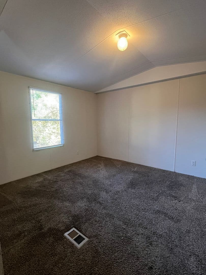 Batesburg-Leesville Apartment: 735 Madera Road