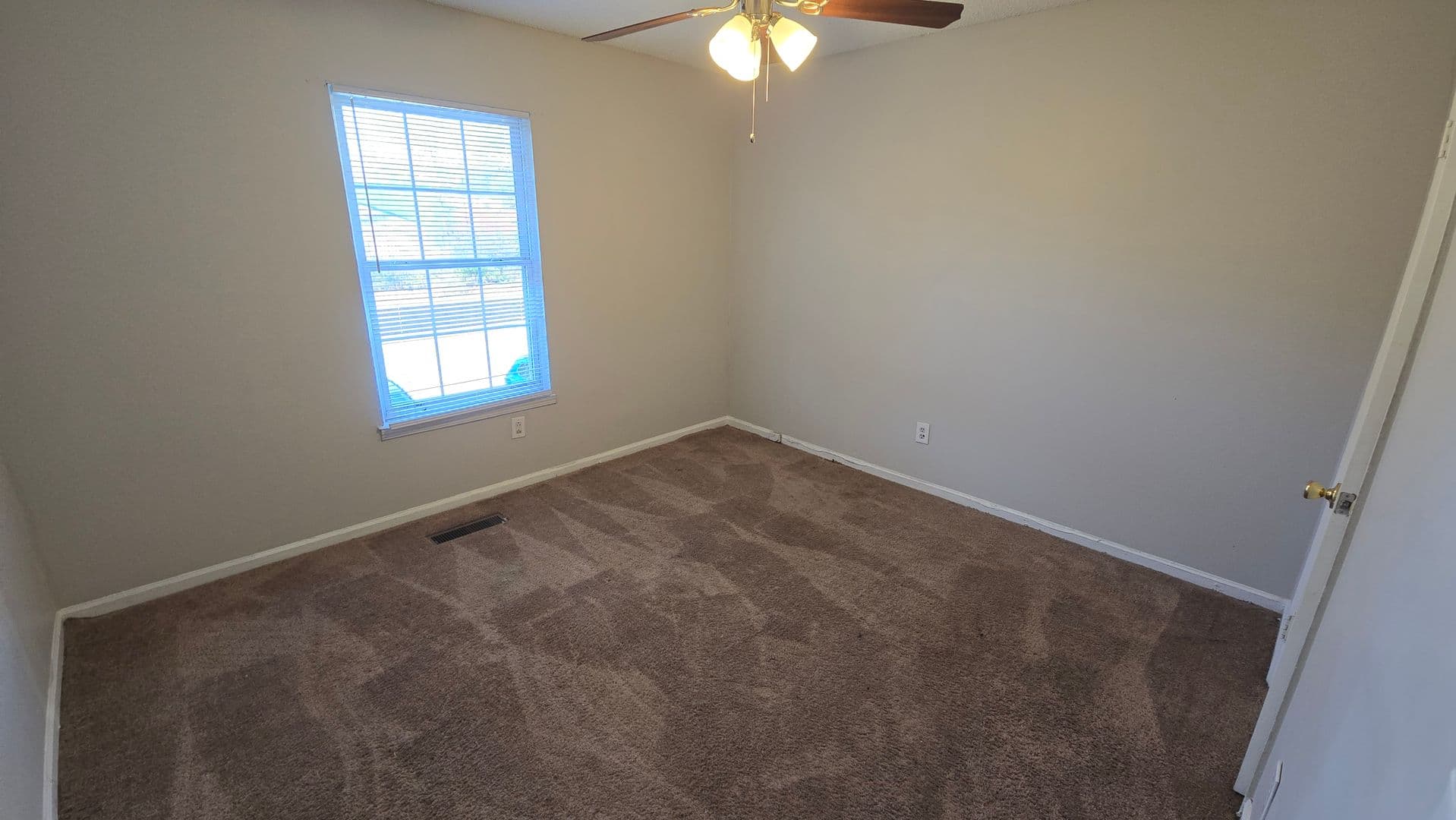West Columbia Townhome: 1639 North Ave