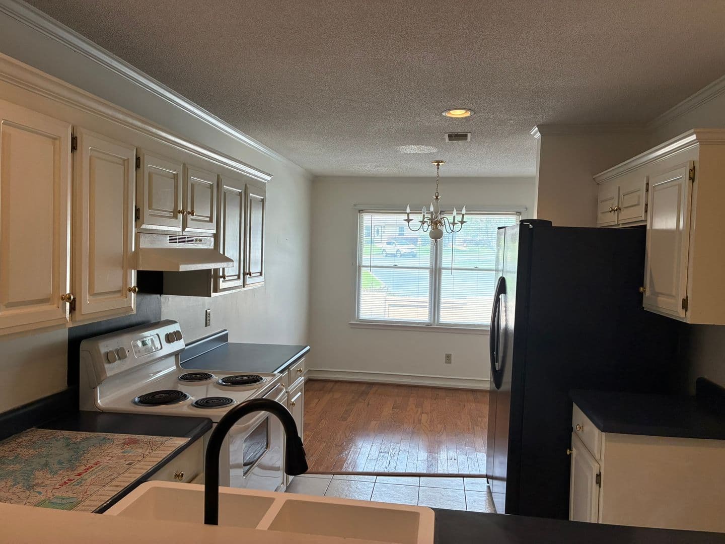 Lexington Condo: 40 Boardwalk Lane