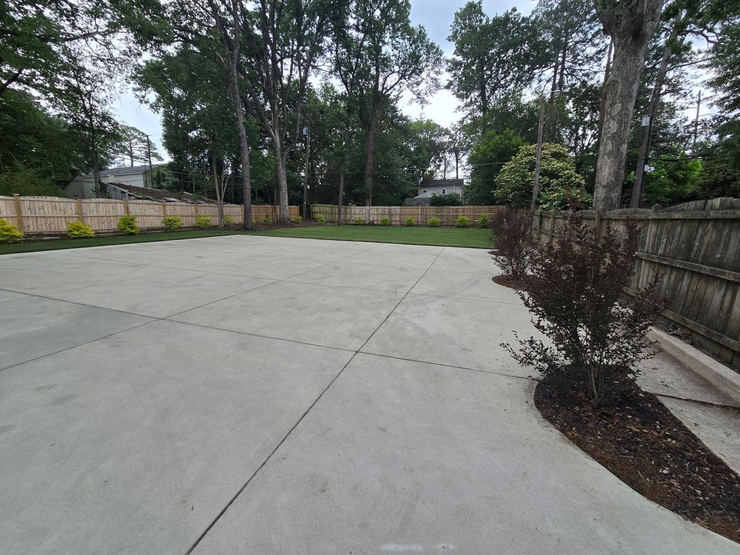 Columbia House: 2534 Forest Dr