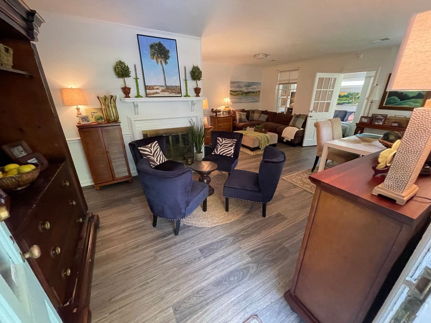 Columbia House: 2855 Stratford Rd
