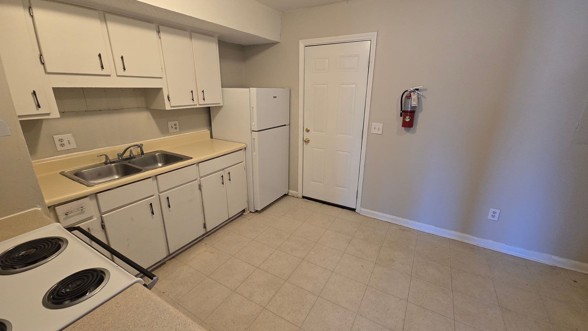 West Columbia Townhome: 1639 North Ave